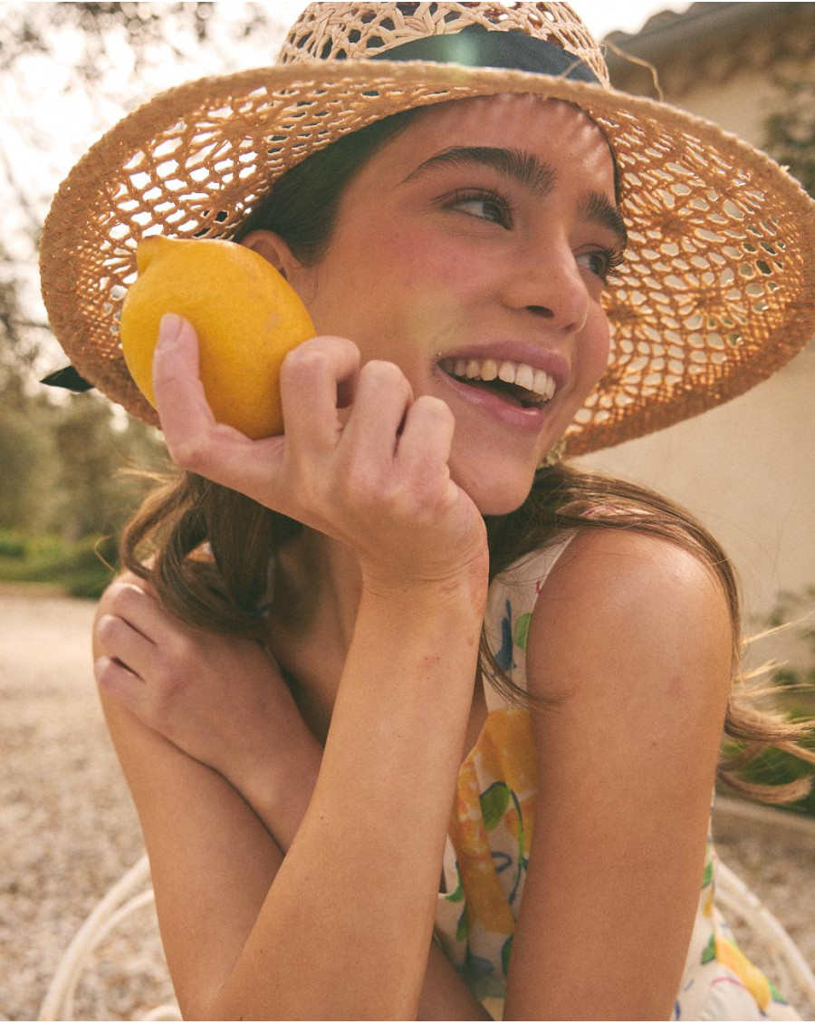 Plate-forme de chapeau d’arc en raphia | Accessoires | Printemps-Été 2025 | Polín et Moi
